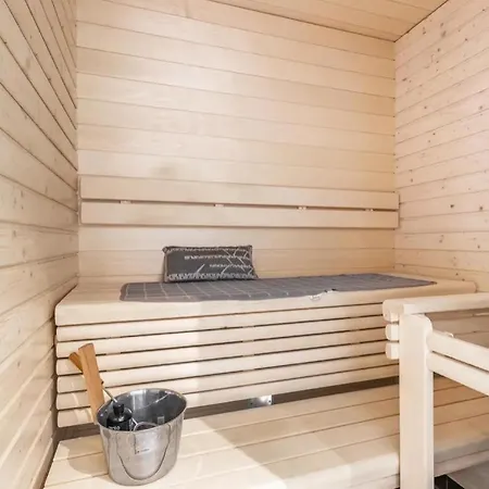 Beautiful 105 M2 Sd-house Pt With 3 Bedrooms, Free Parking And Sauna דירה