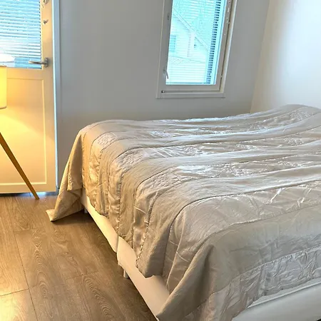 Beautiful 105 M2 Sd-house Pt With 3 Bedrooms, Free Parking And Sauna * הלסינקי